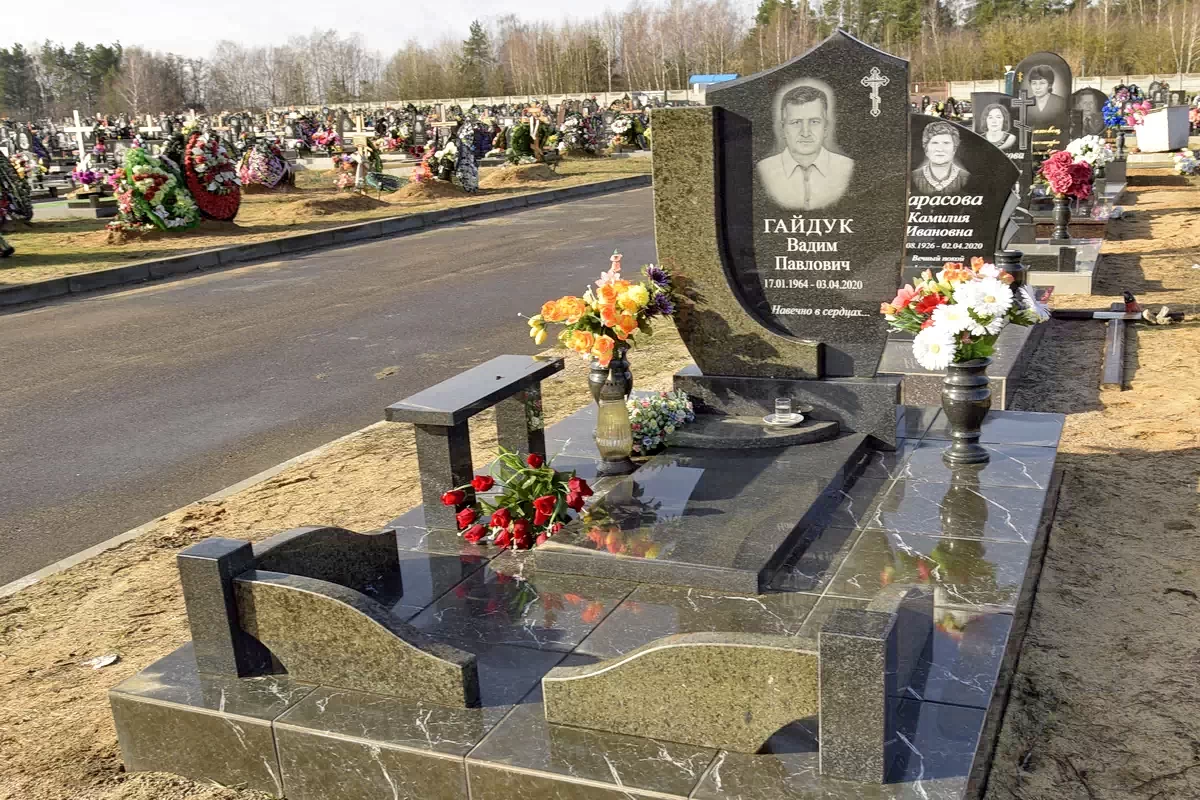 Одиночный памятник 1111