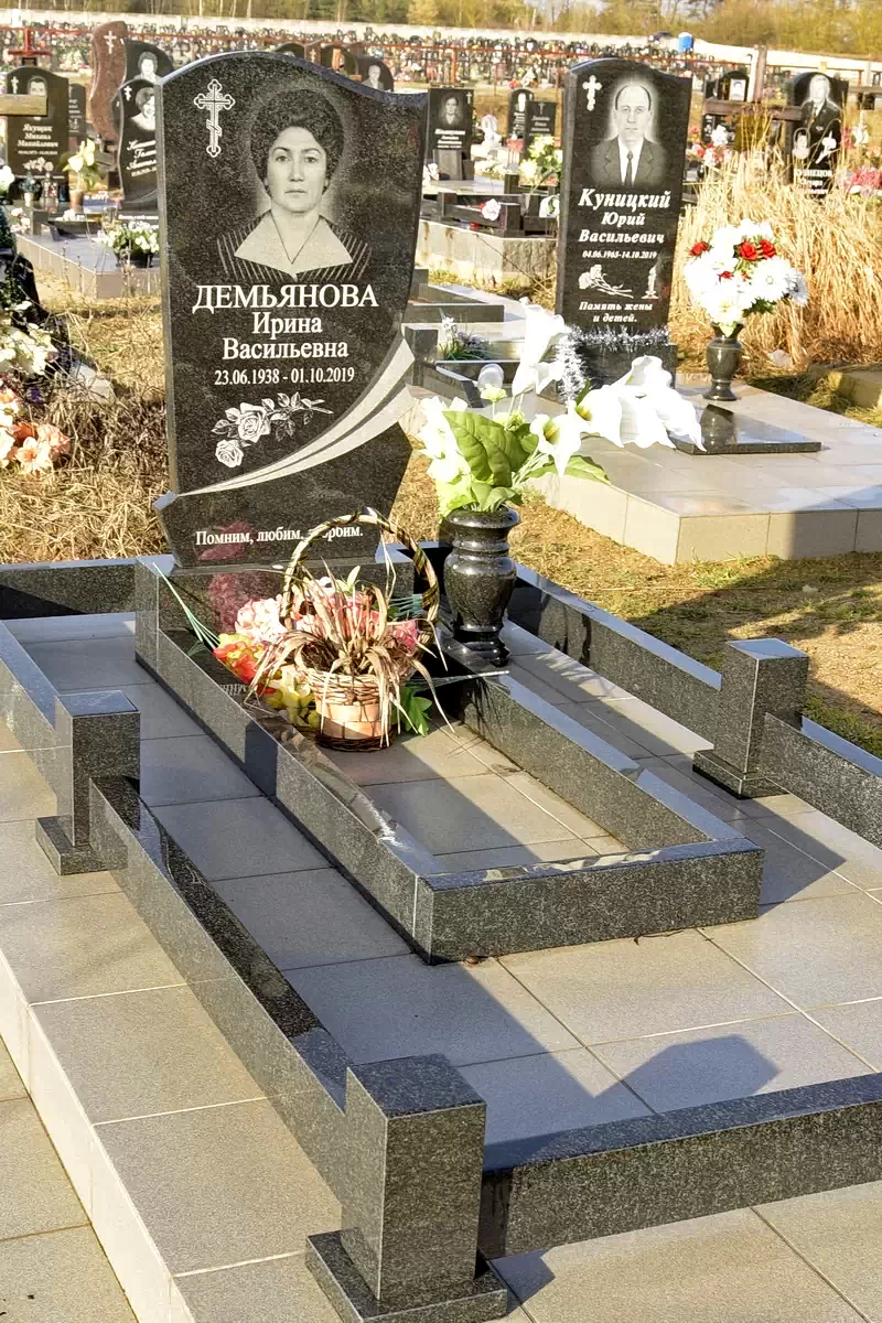 Одиночный памятник 1208