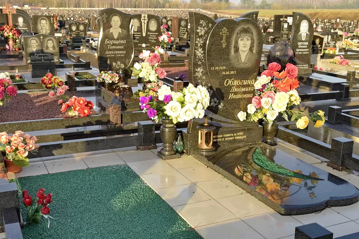 Двойной памятник 2106