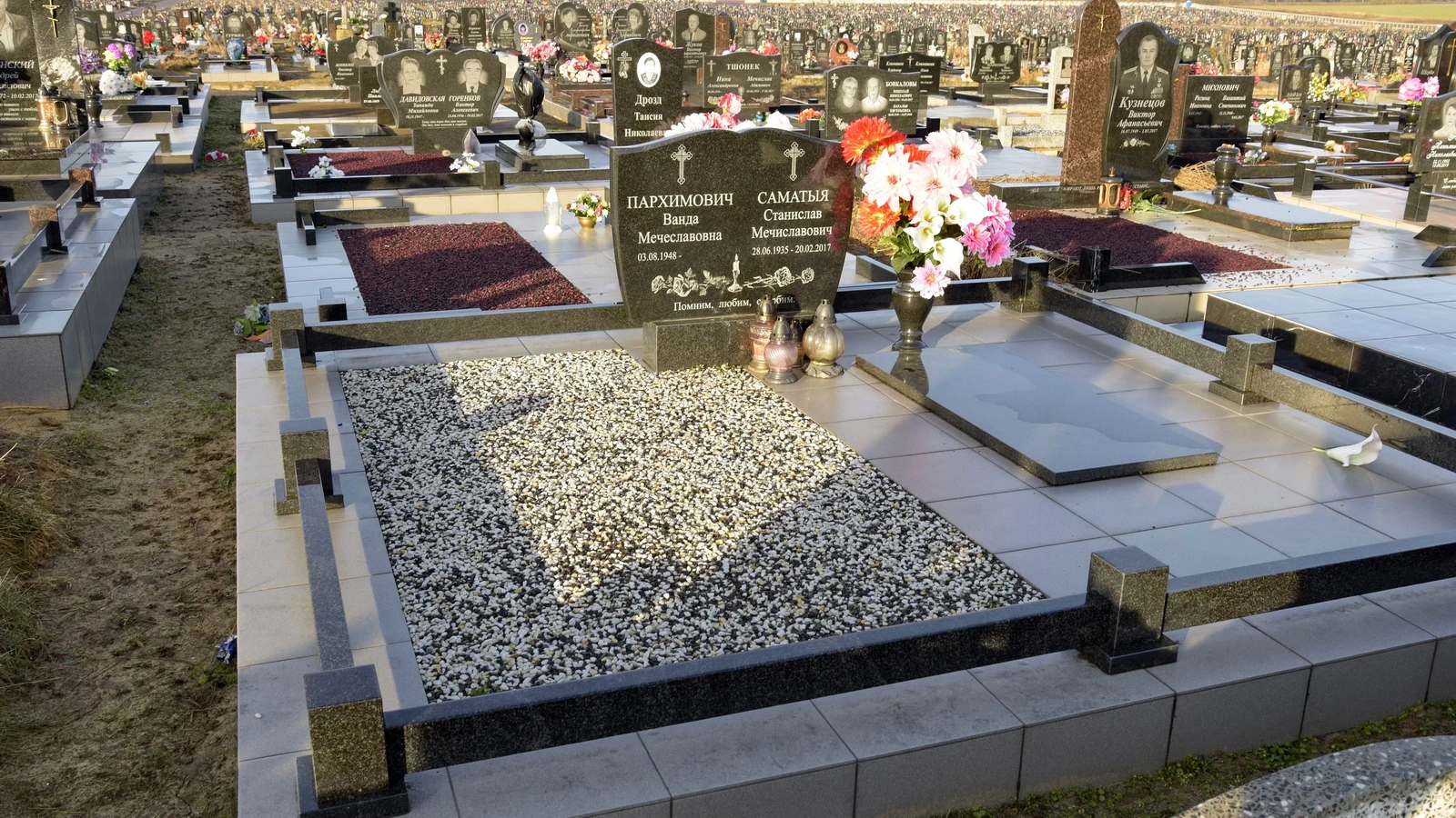 Двойной памятник 22070