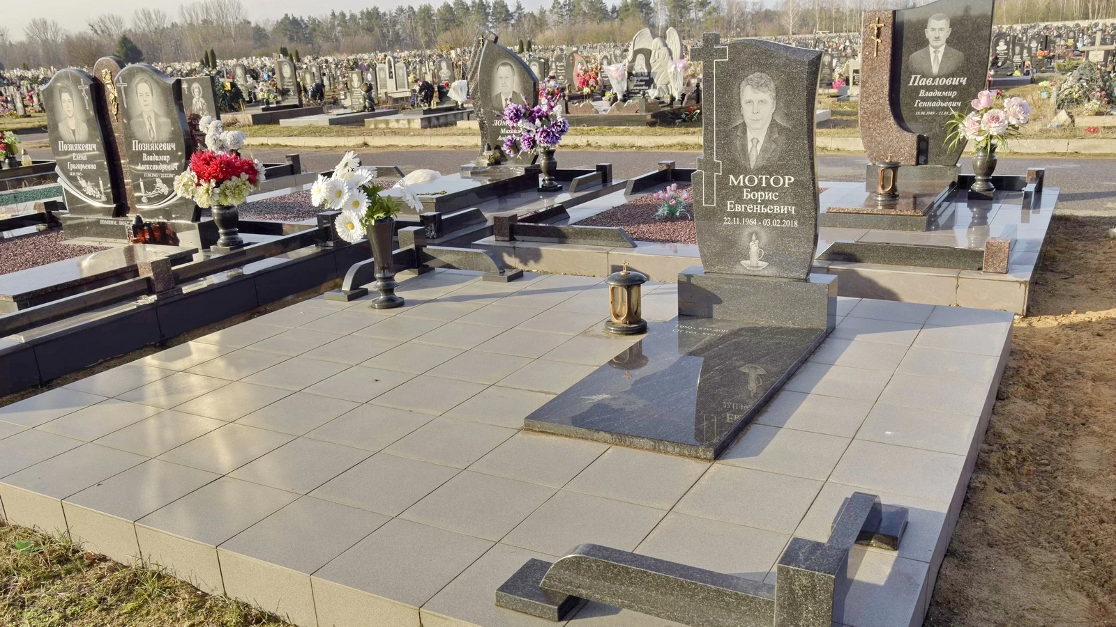 Двойной памятник 22079