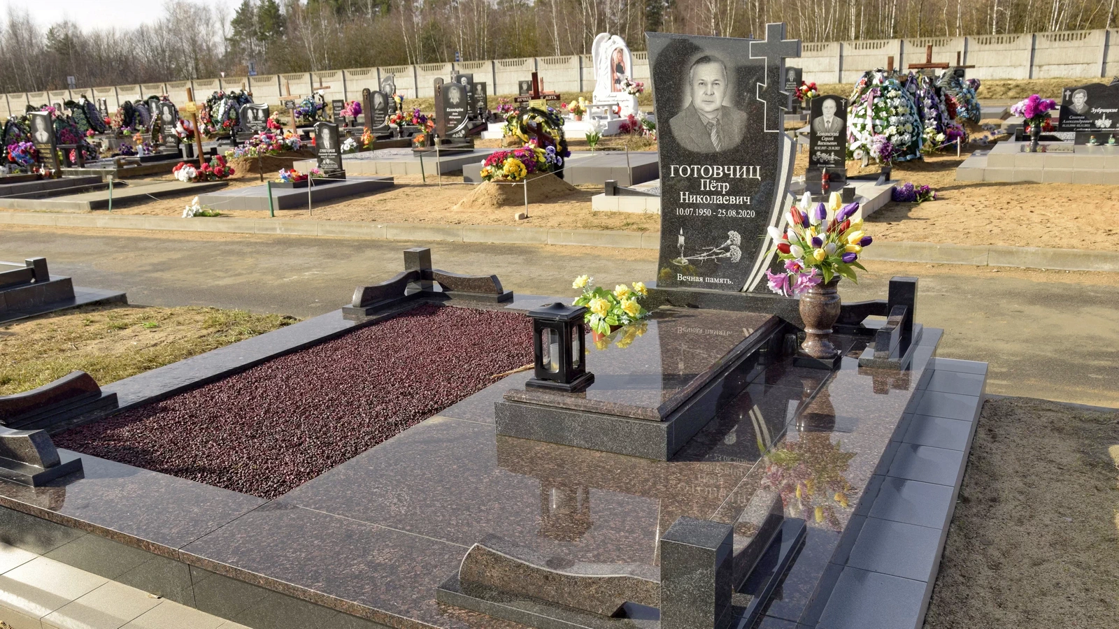 Двойной памятник 22092