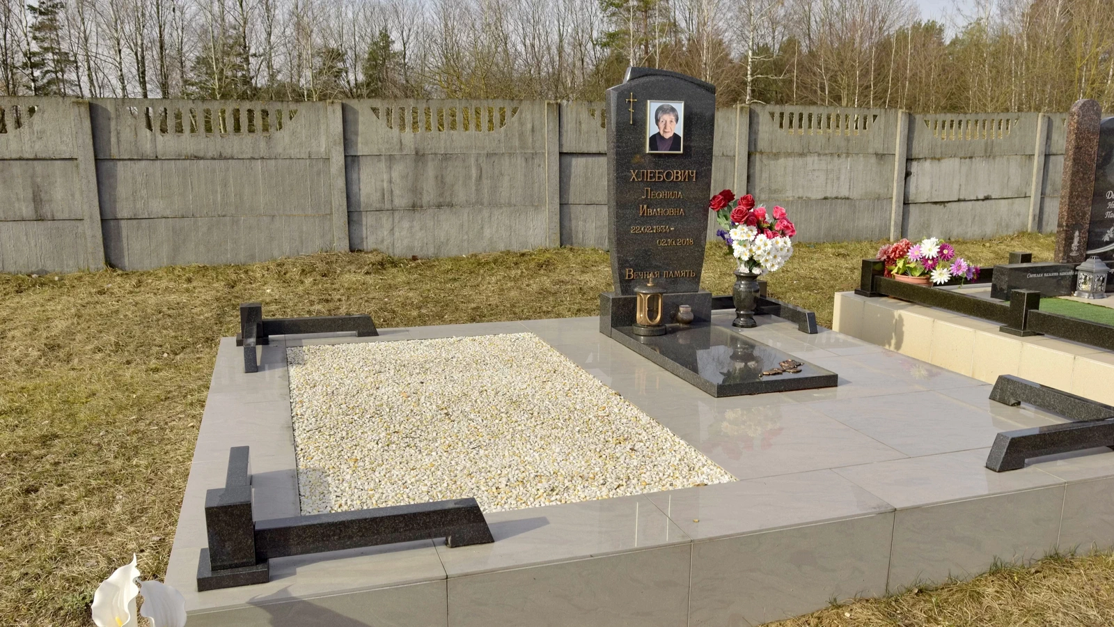 Двойной памятник 22099