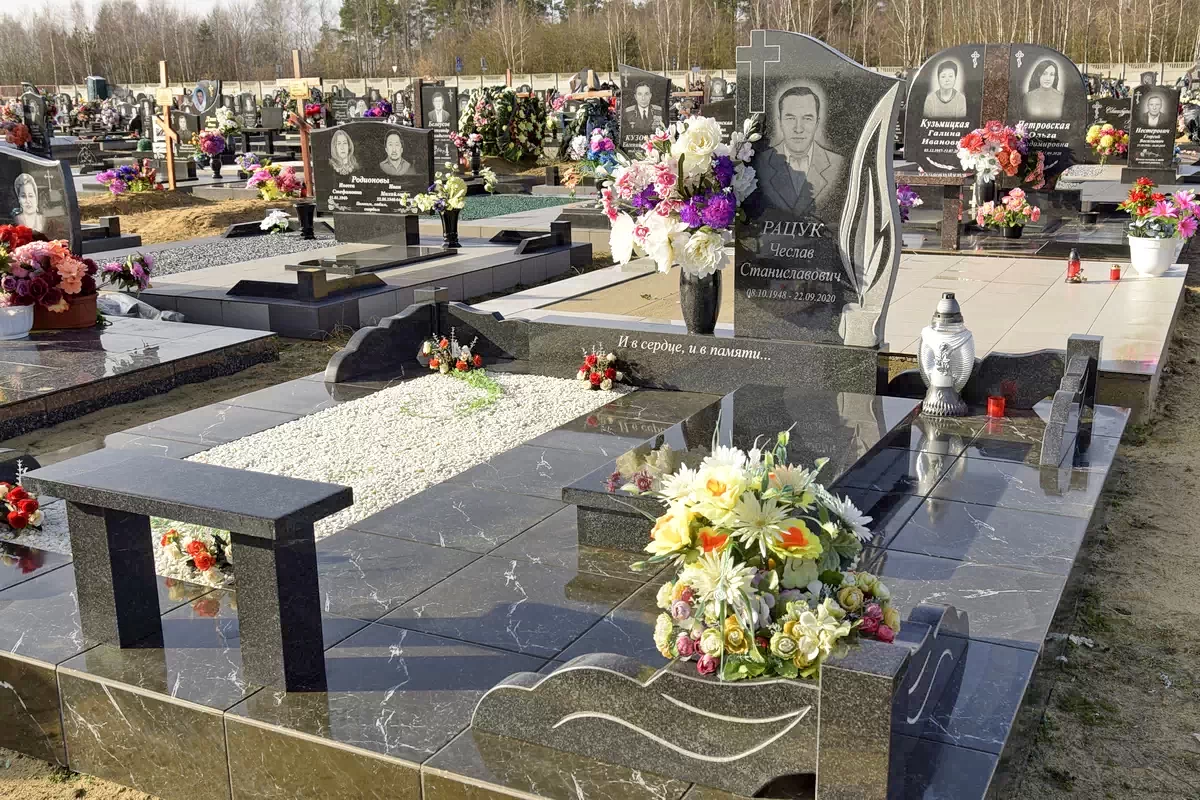 Двойной памятник 2234