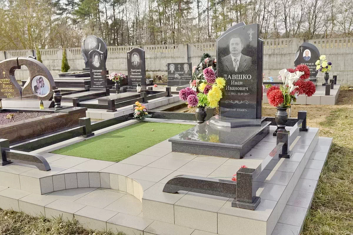 Двойной памятник 2249