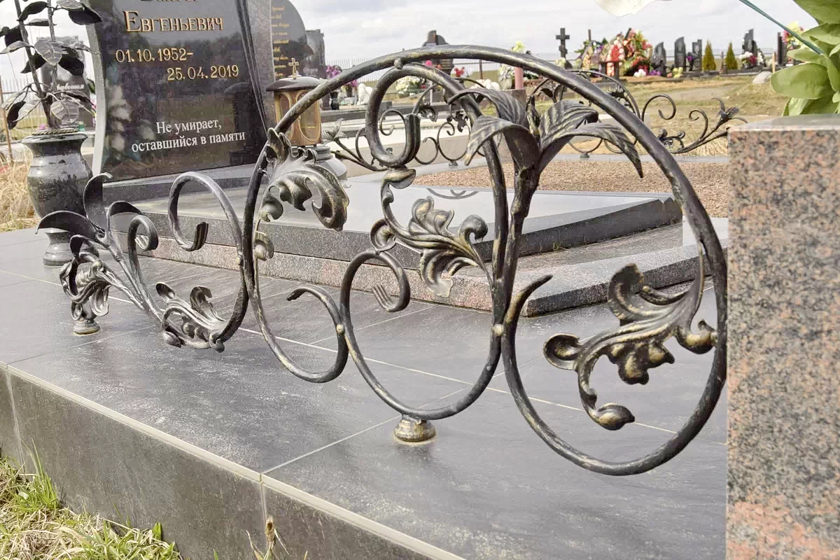 Гранитная ограда для могилы 6116