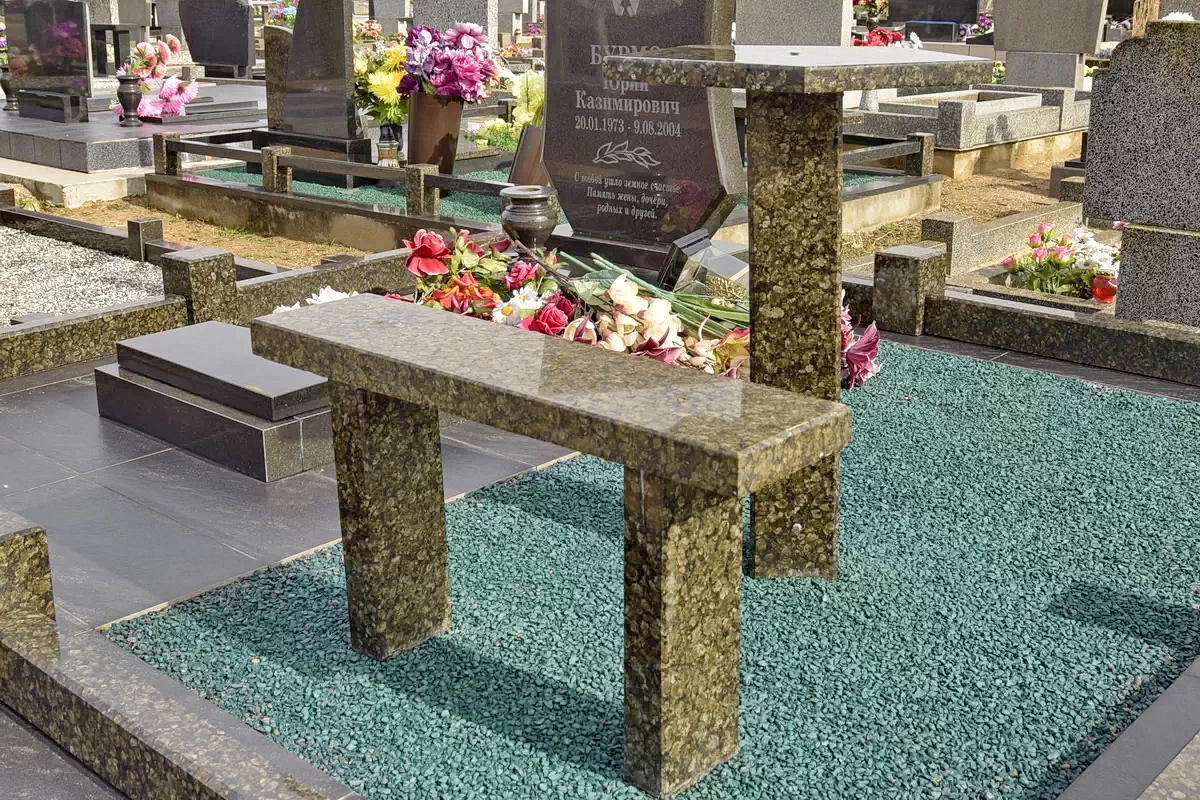 Гранитная ограда для могилы 6121