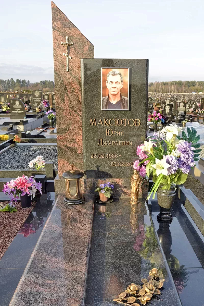 Форма одиночного памятника 8104
