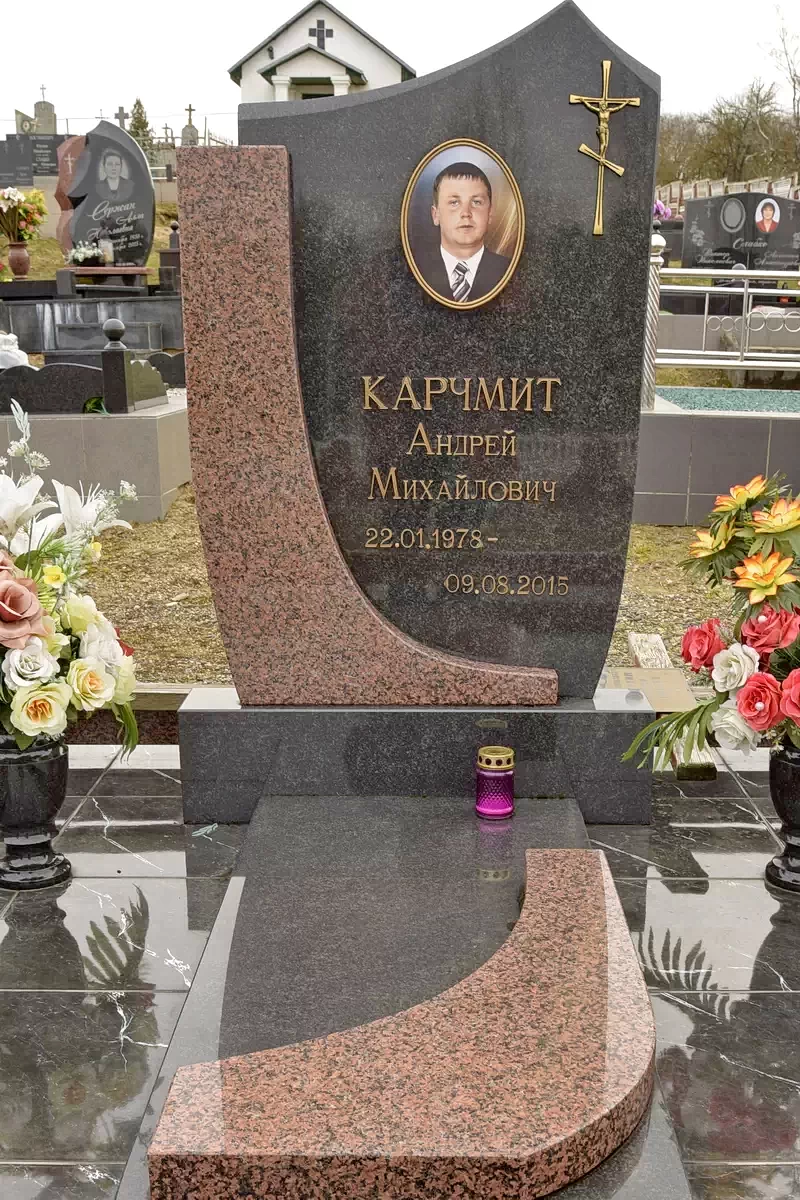 Форма одиночного памятника 8139