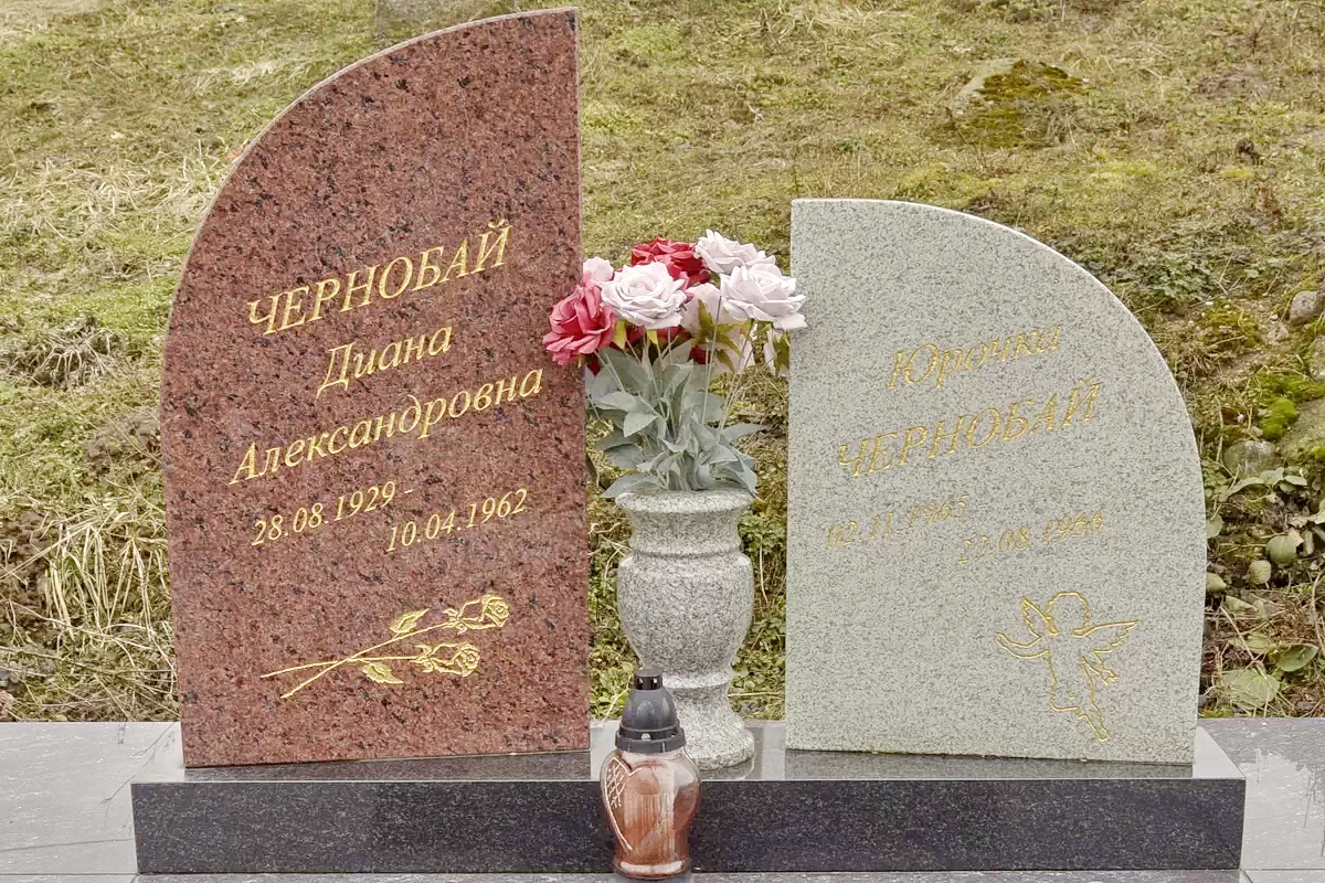 Форма двойного памятника 9128