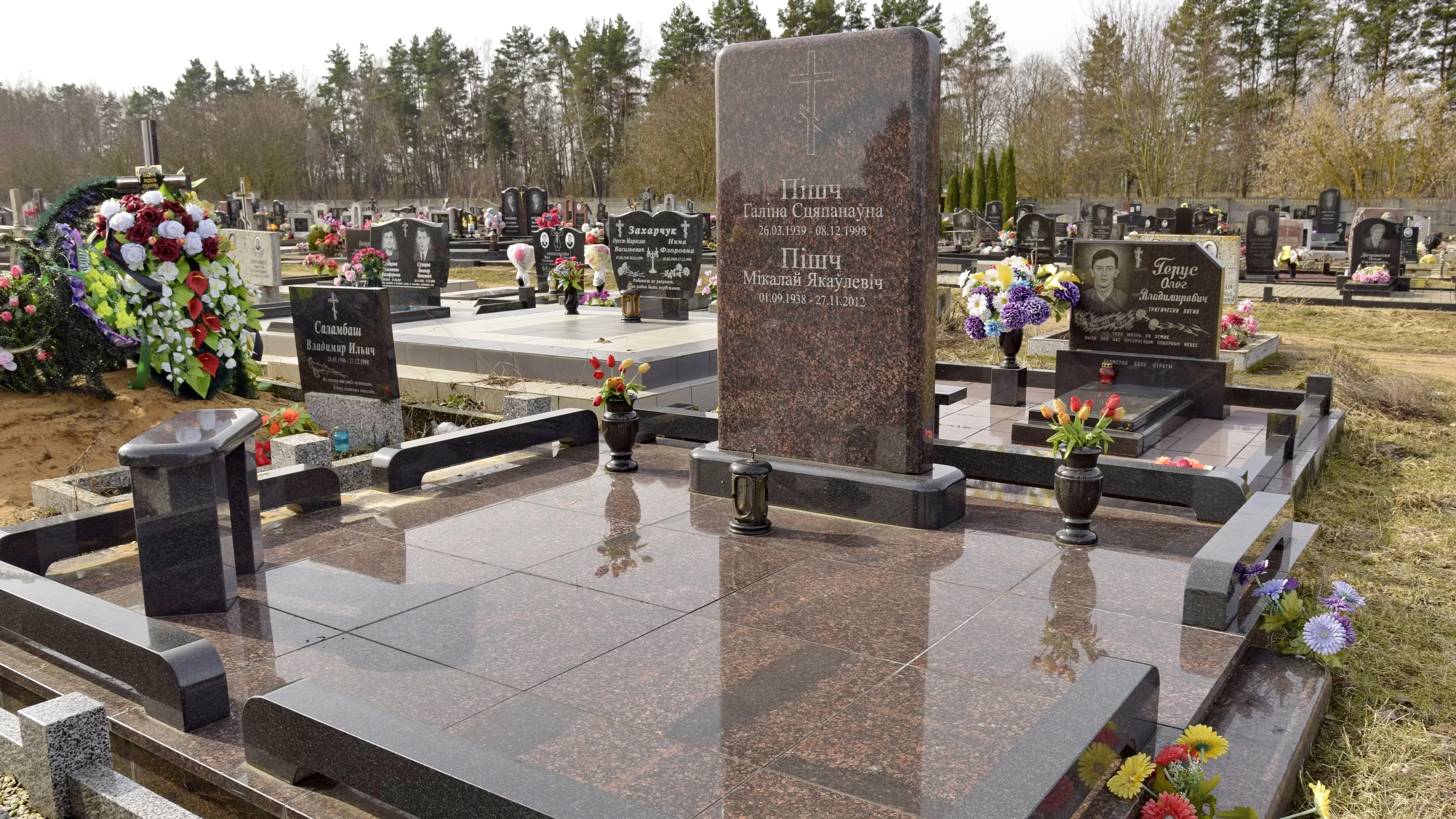 Цены на памятники 20 в Барановичах